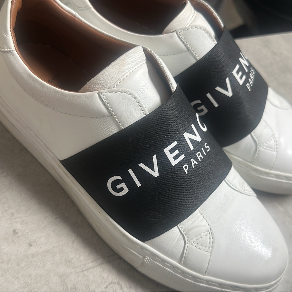 Givenchy White Leather Sneakers with Black Logo Strap